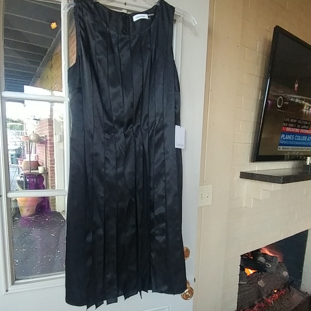 NWT CALVIN KLEIN BLACK "CARWASH" DRESS