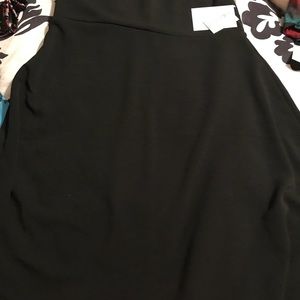 LulaRoe lg solid black azure skirt never worn