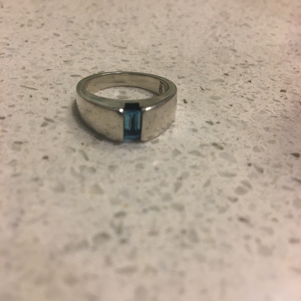 Vintage blue topaz ring.