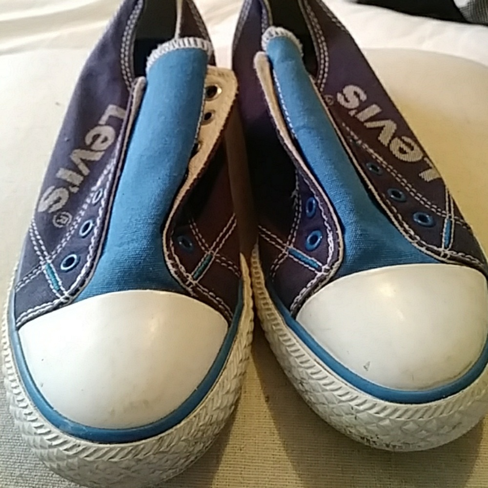 Boys Levi slip ons