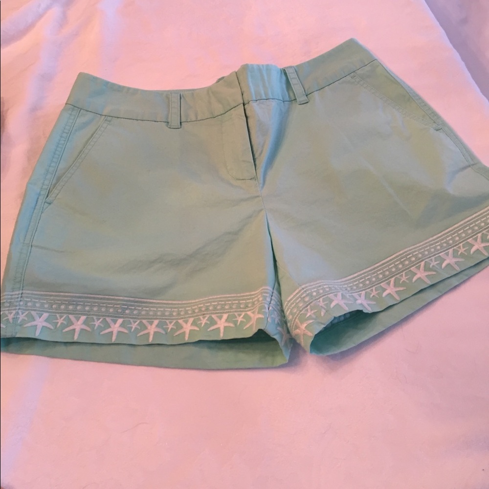 Vineyard Vine shorts. Size 8