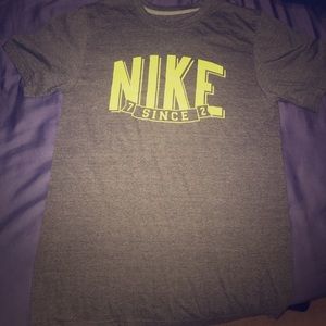 Nike T-shirt