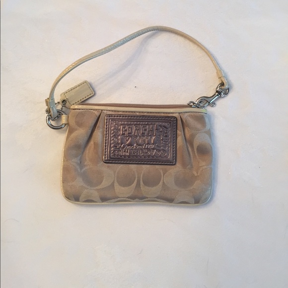 Coach Wristlet - Picture 1 of 3
