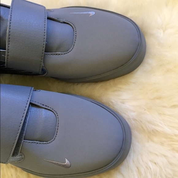 Nike Flystepper 2K3 Sneaker In Gray - Picture 6 of 8