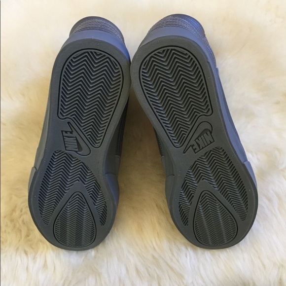 Nike Flystepper 2K3 Sneaker In Gray - Picture 8 of 8