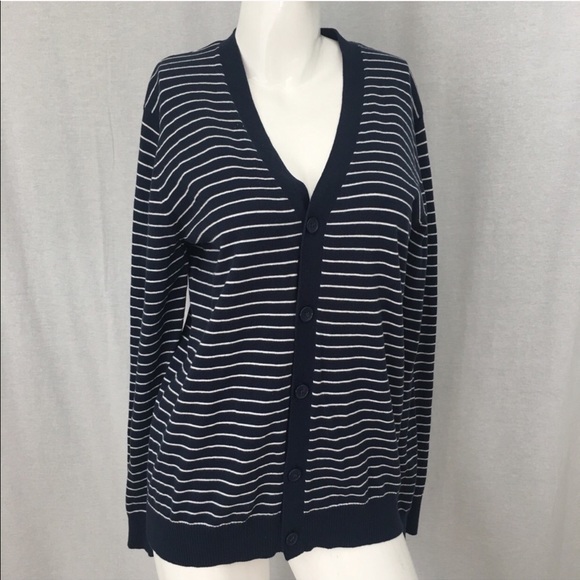 SOLD 🍂Sz Medium Old Navy Striped V-neck Cardigan - Picture 7 of 7