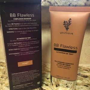 Younique BB Flawless Brand New!