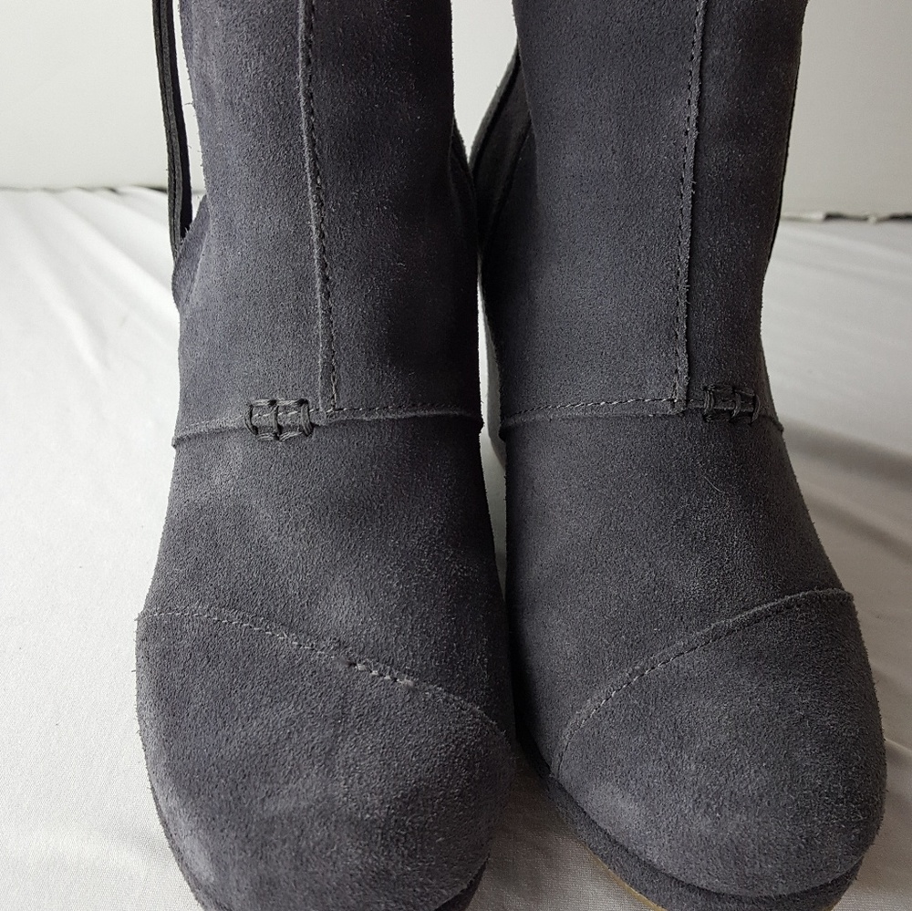SOLD Tom's pieced suede ankle bootie
