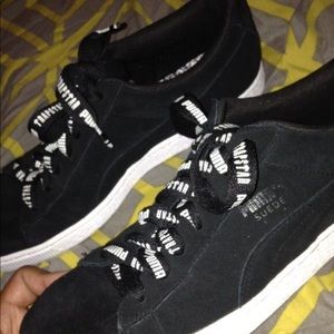 Men’s Puma Suede Sneakers