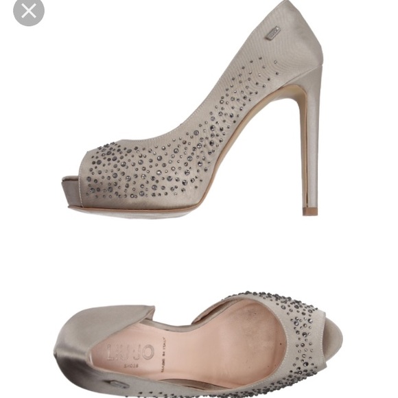 Italian Glamour Platforms- like walking on air - Picture 6 of 6