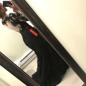 Charming Appliqués Mermaid Tulle Black Prom Dress