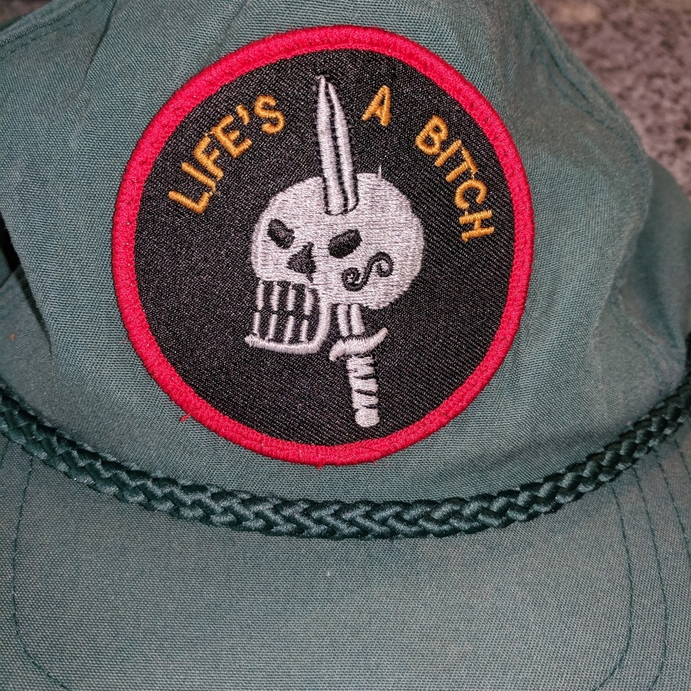 DAS original "lifes a bitch" hat