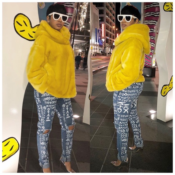 ❌SOLD OUT❌ Painted Denim Pants - Picture 3 of 3