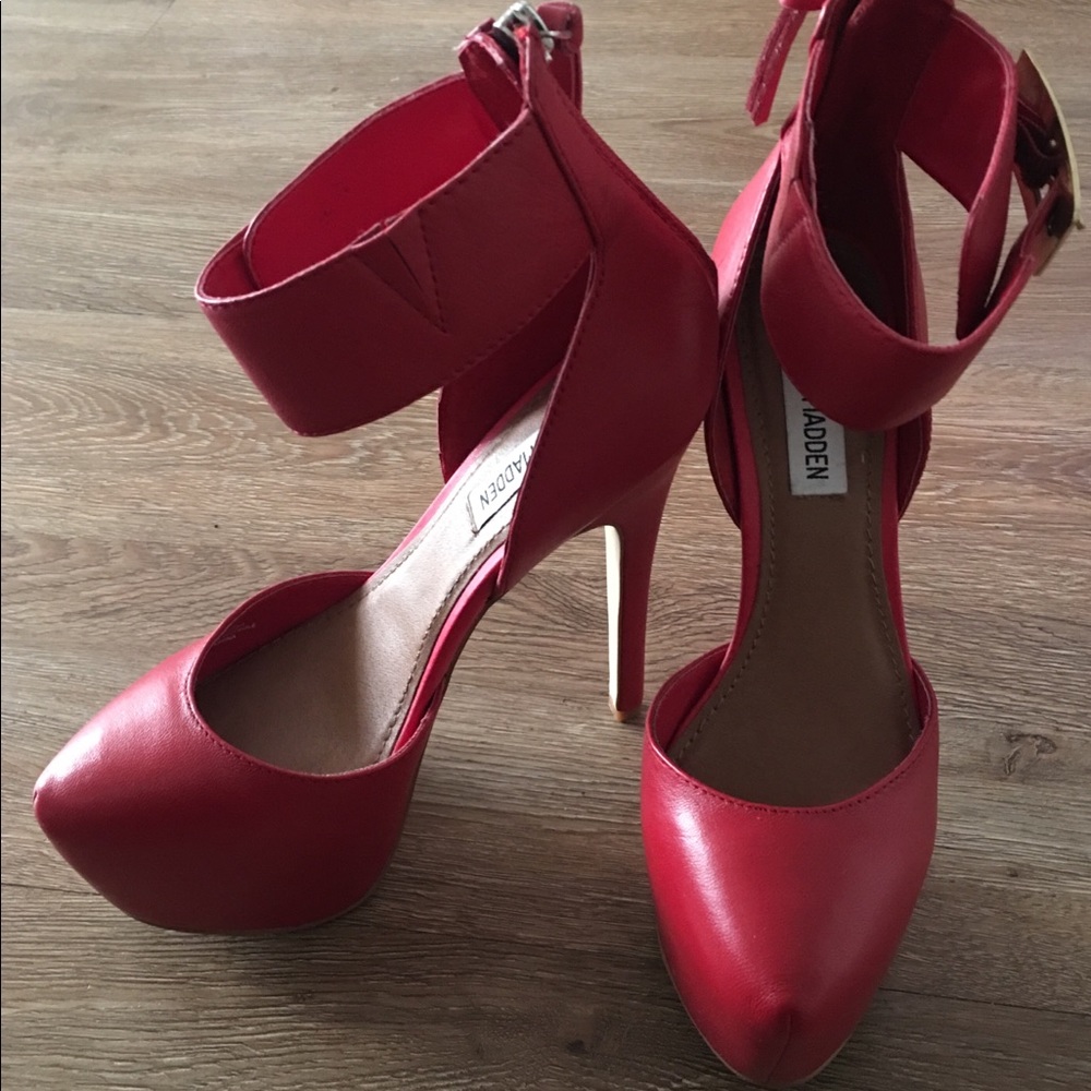 STEVE MADDEN Stilettos