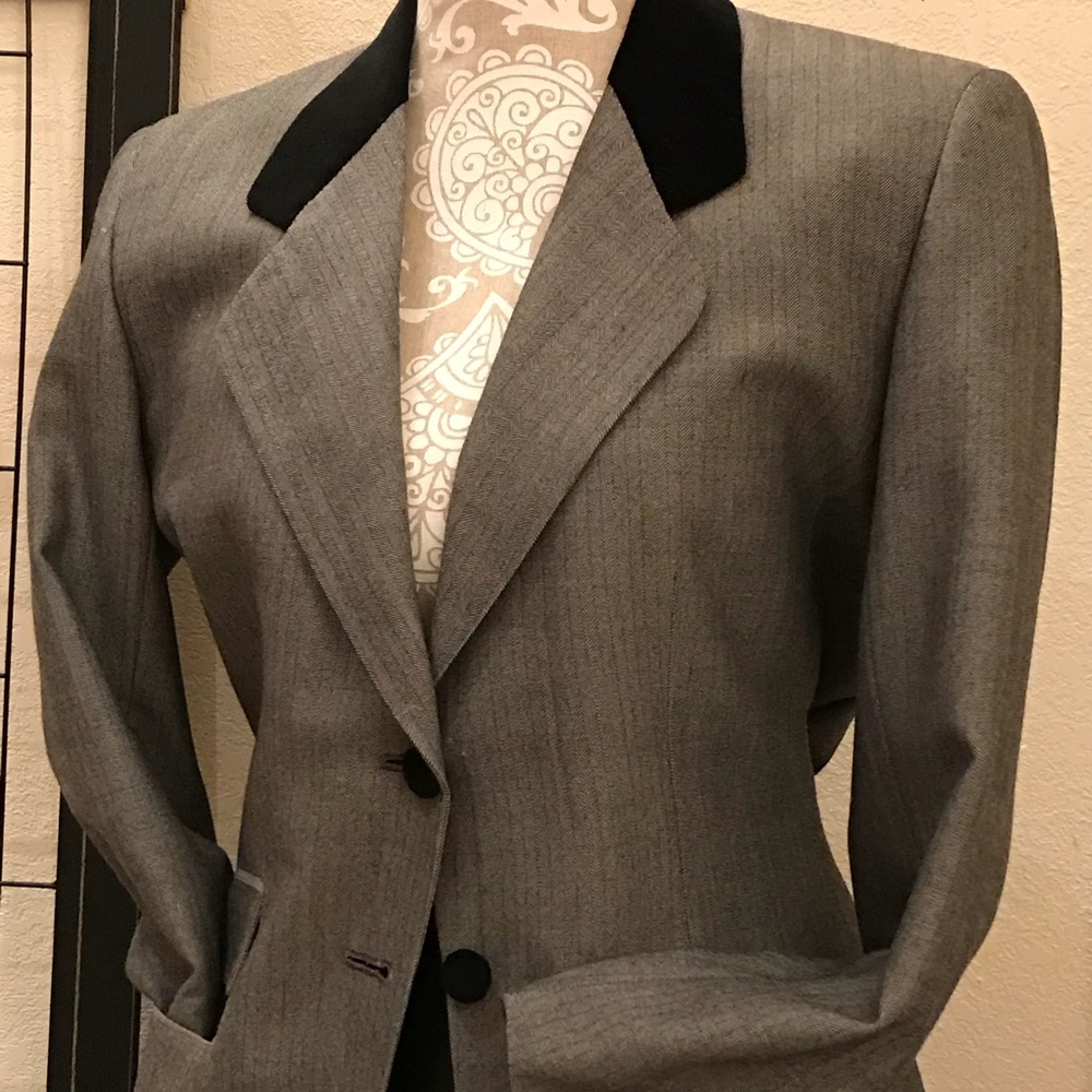EQUESTRIAN RIDING JACKET VTG VELVET TRIM-EXPERT TAILORING-EXCEEDINGLY BRITISH S4 - Picture 4 of 6