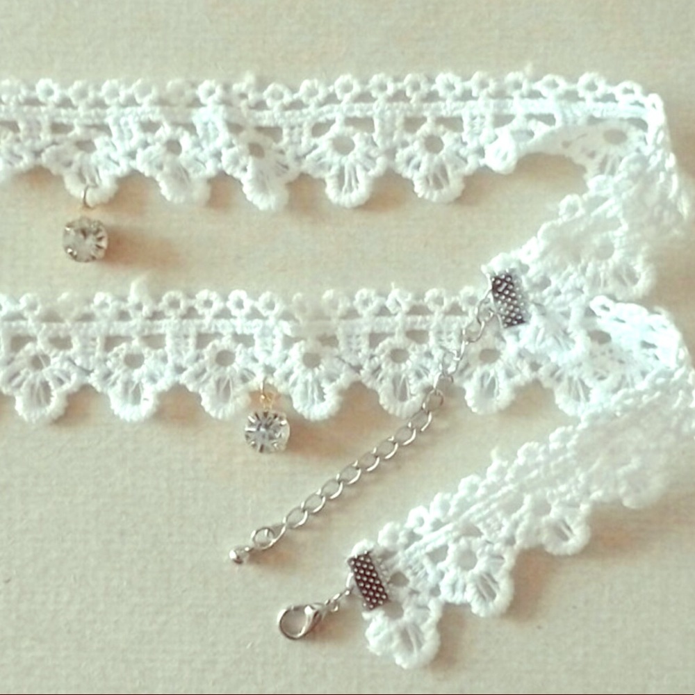 2 Fashion Hollow Lace Cloth Choker