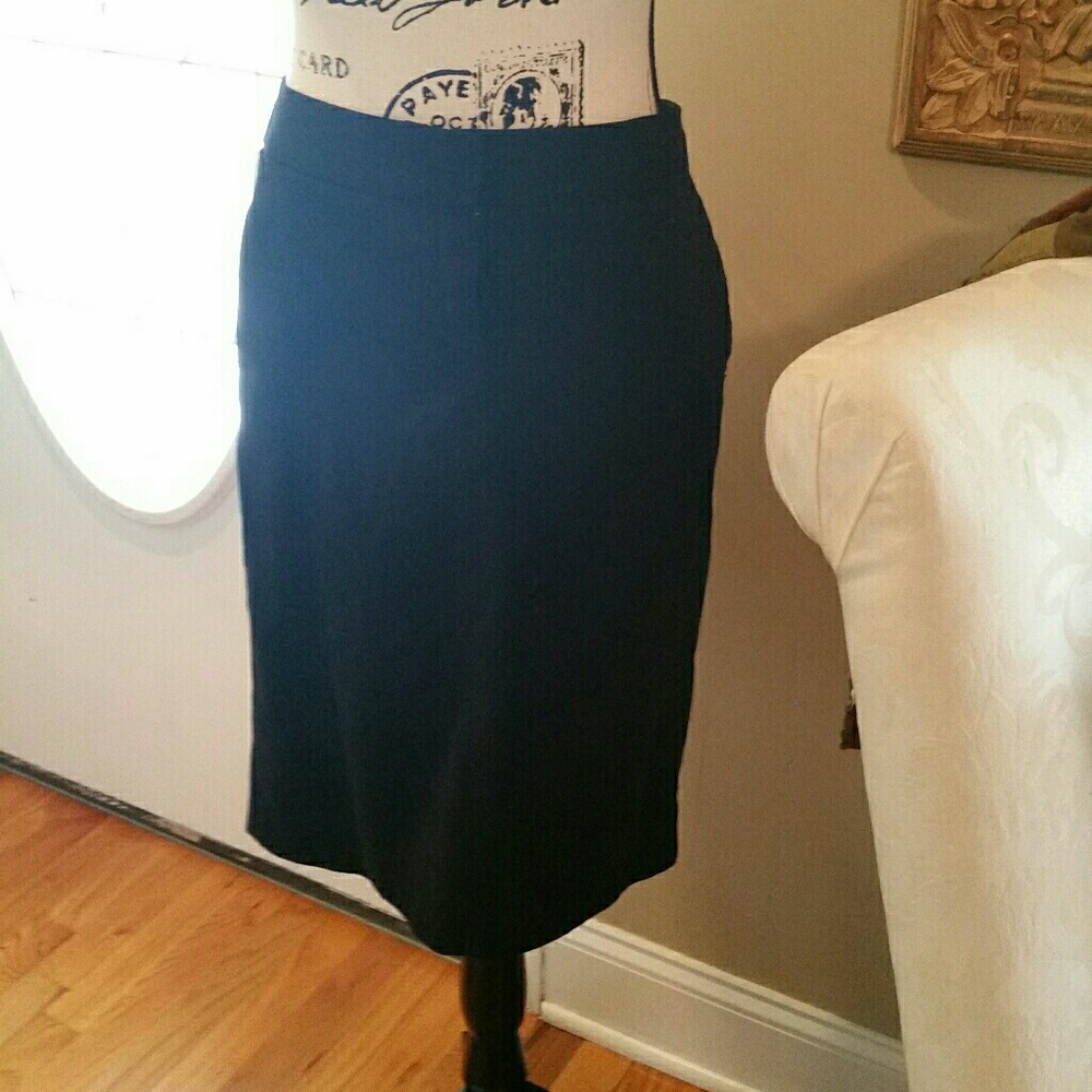 Kenneth Cole Black Tailored Skirt
