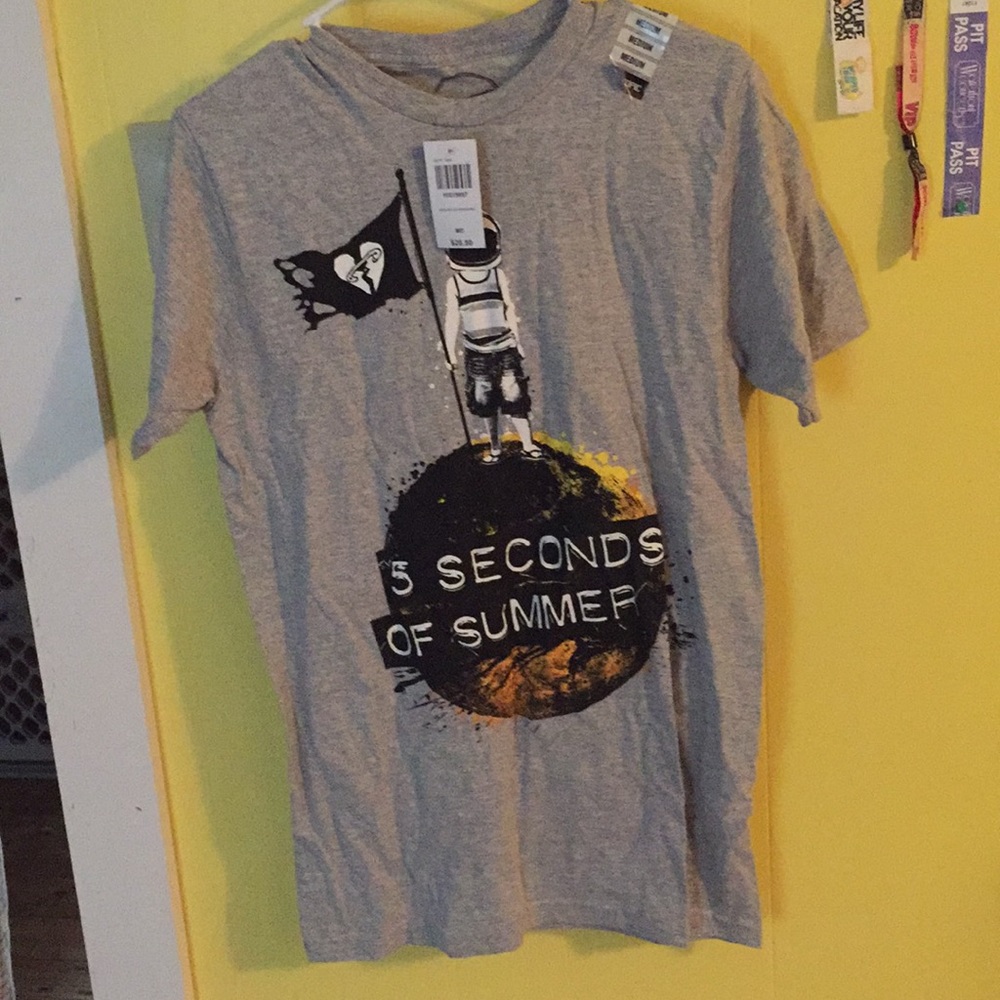 5sos t shirt