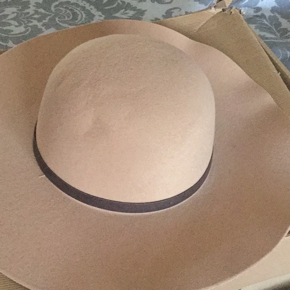 NWT Tan Hat - Picture 2 of 3
