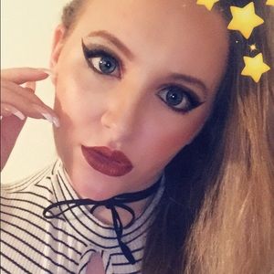 Meet your Posher, Megan