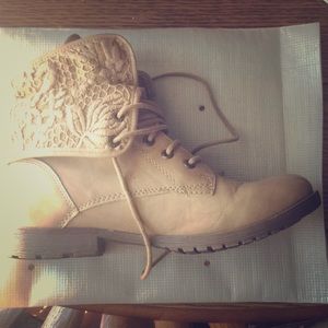 Rock and Candy Camel boots