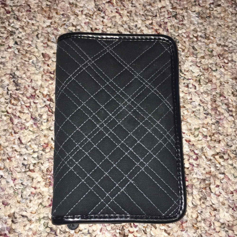 Black ThirtyOne wallet