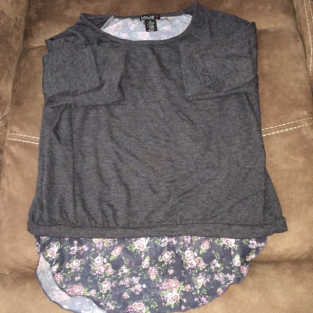 GORGEOUS! LONG SLEEVE! FLORAL! PEEKABOO BACK!