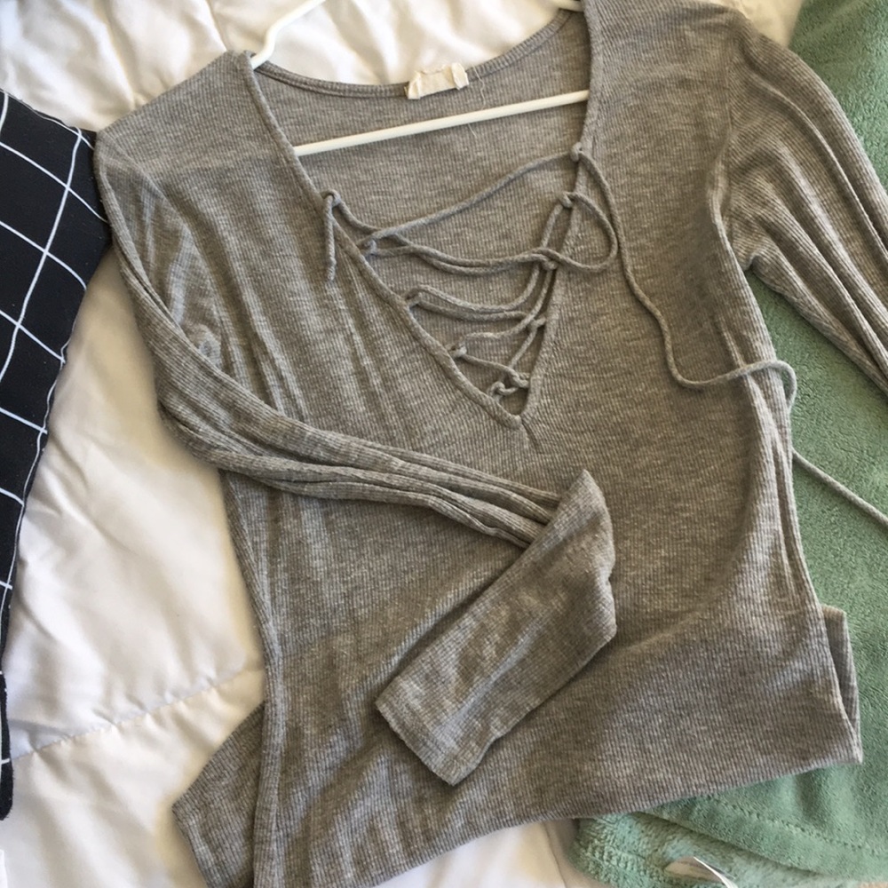 Grey Knit top with tie in the front from Pacsun!