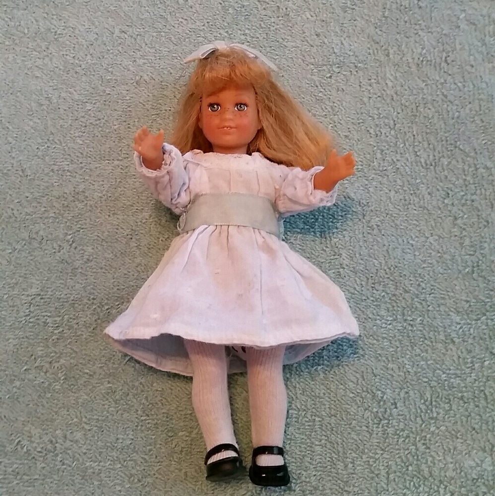 AMERICAN GIRL MINI DOLL NWOT