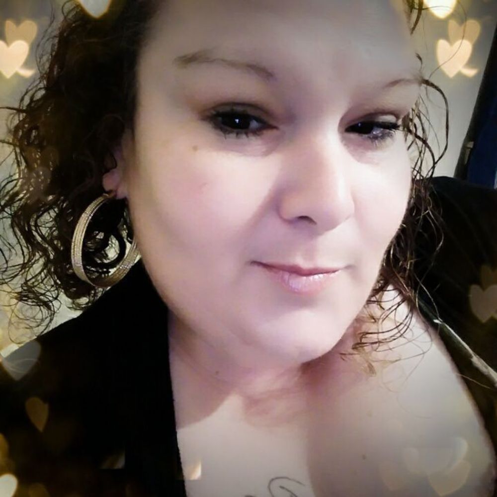 Meet your Posher, Suzanne