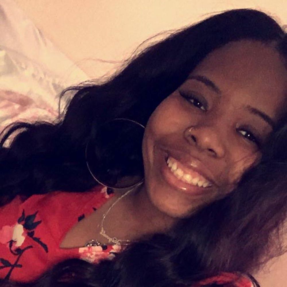 Meet your Posher, Briana