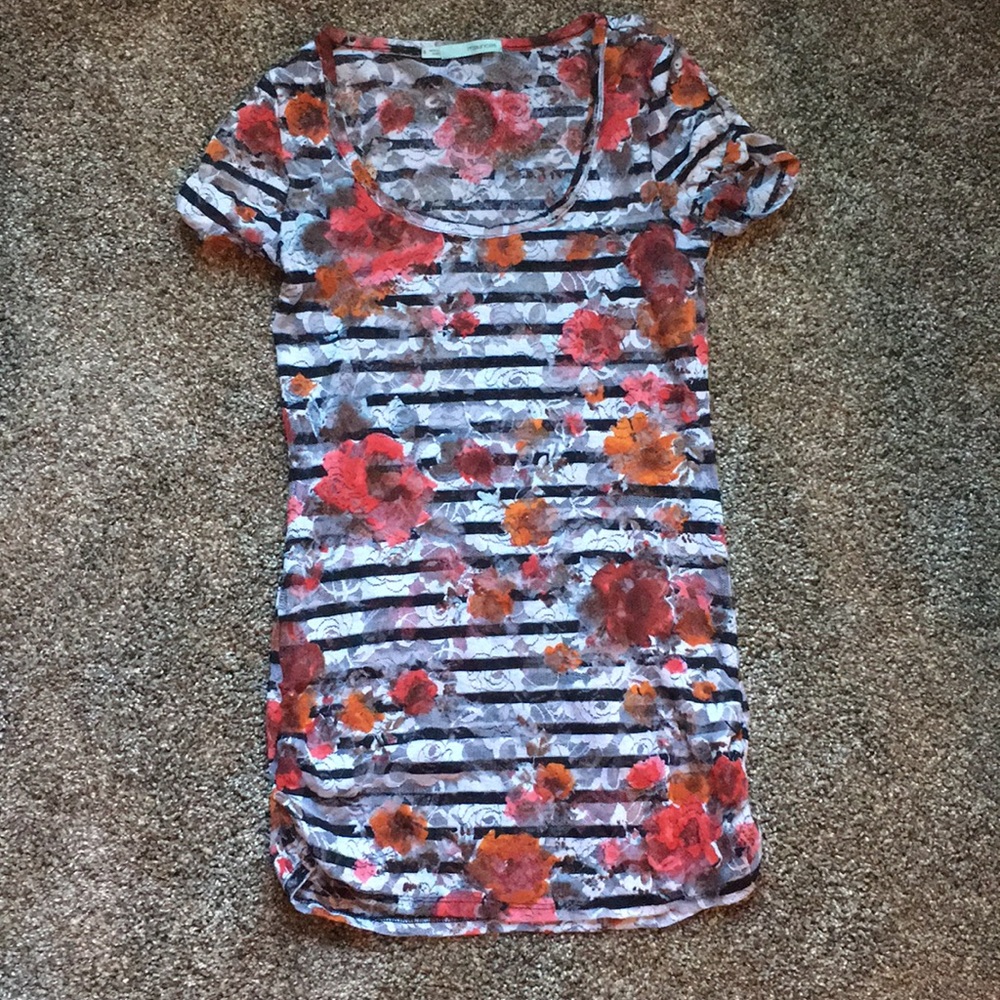 Maurice's top