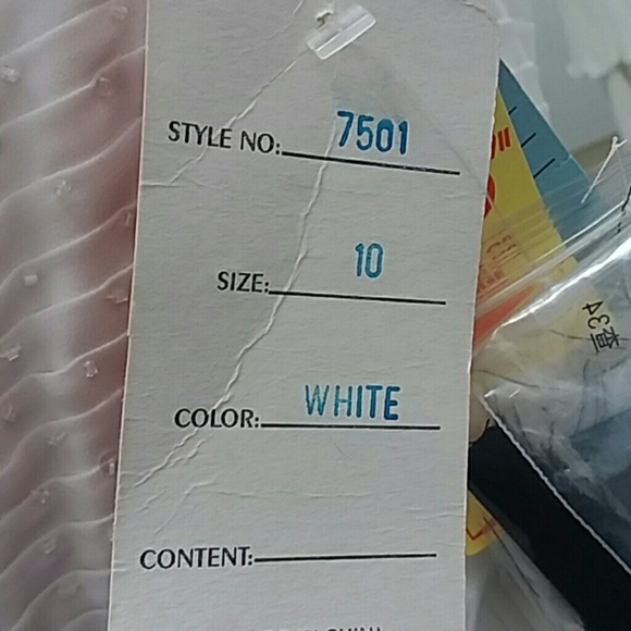 WHITE LaBelle 2 pc Wedding dress - Picture 7 of 8