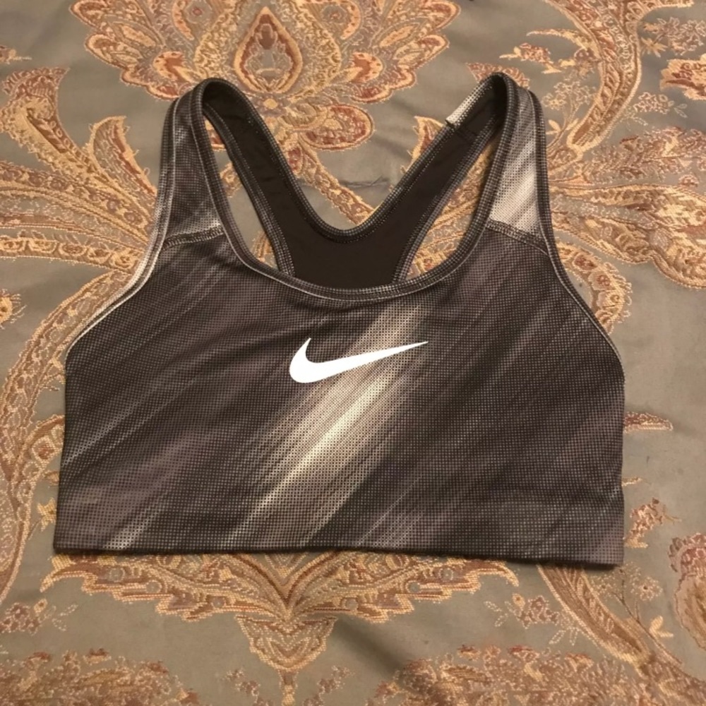 Nike women’s sports bra