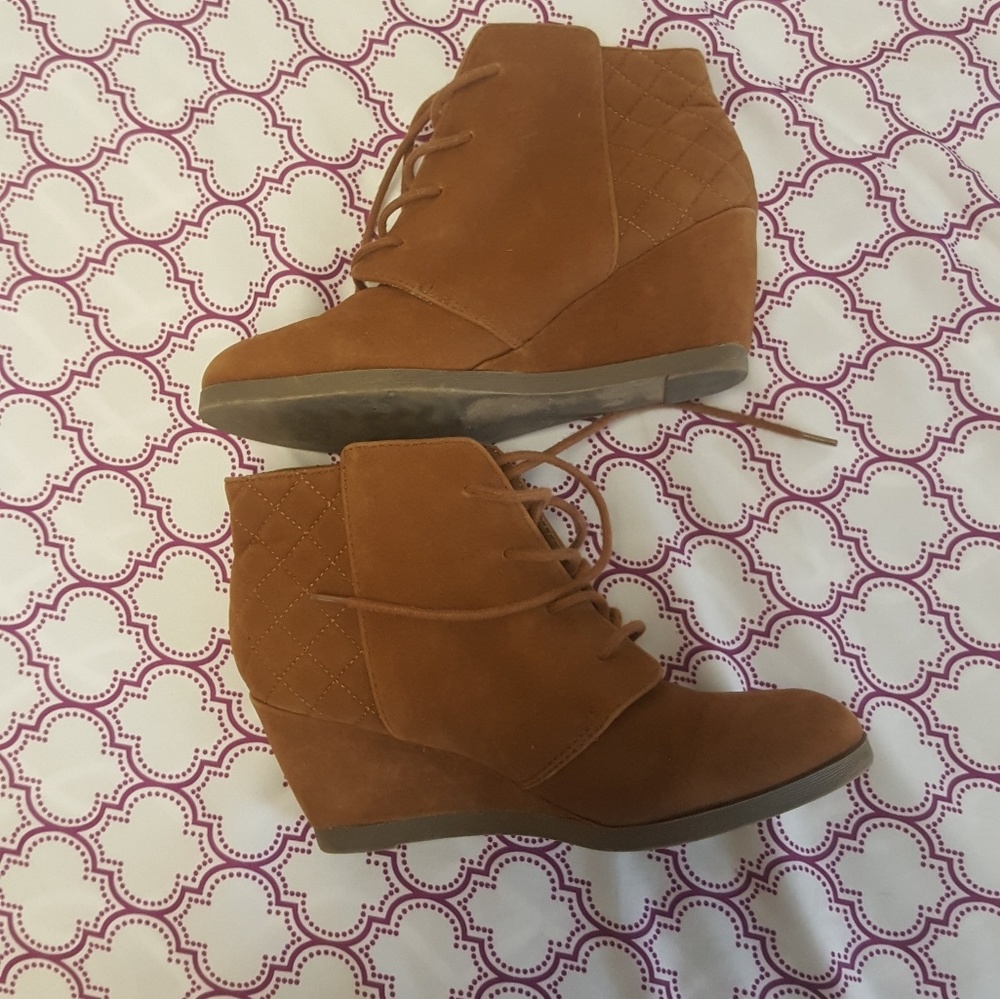 《 Ankle Boots 》