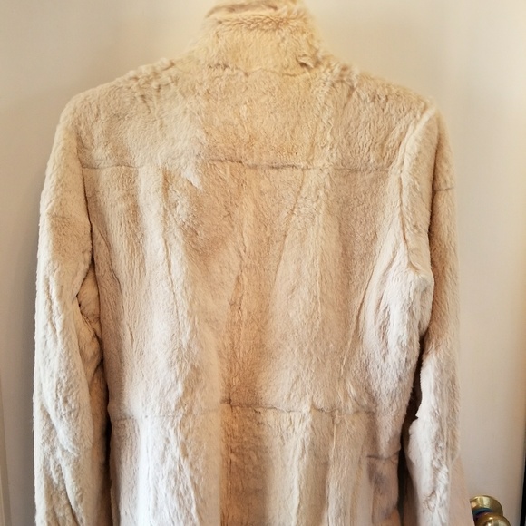 Andrew Marc sheared rabbit fur jacket. - Picture 4 of 4