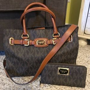 Michael Kors handbag and matching wallet