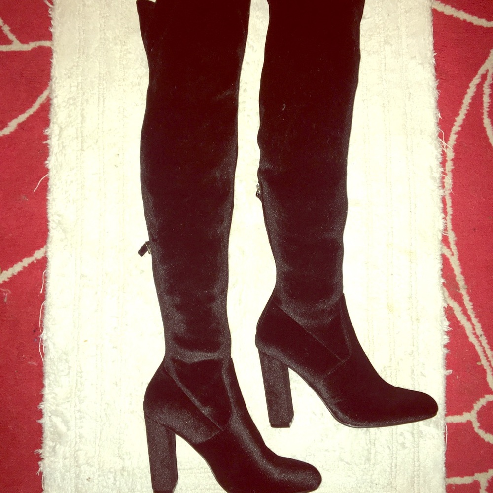 Over the knee velvet boots