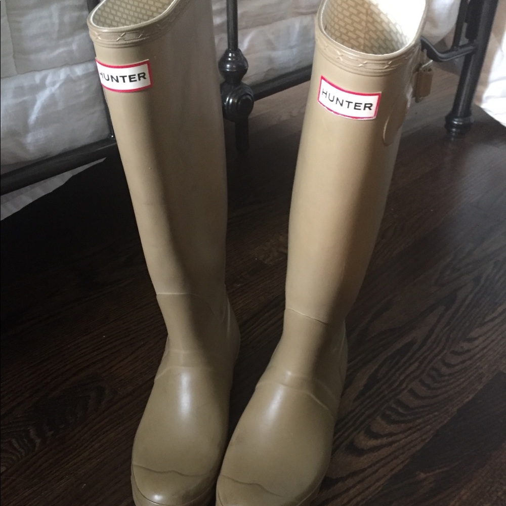 Tan hunter Rain Boots size 10