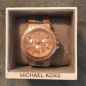 NWT Michael Kors rose gold watch
