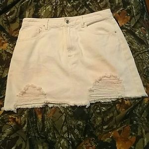 Mini tattered skirt
