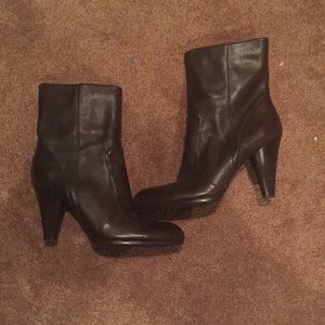 Like New Brown Leather Boots Size 10