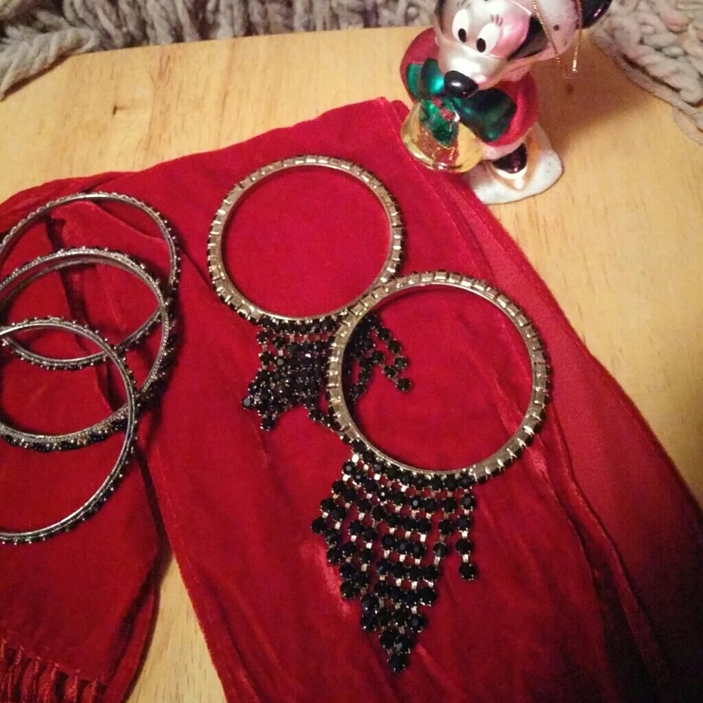Black bracelets - Picture 2 of 2