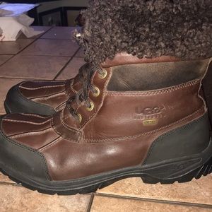 SOLD ‼️Cleaned UGGs Men’s