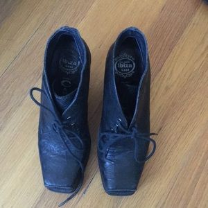 Jeffrey Campbell lace up stacked heel bootie Bklyn