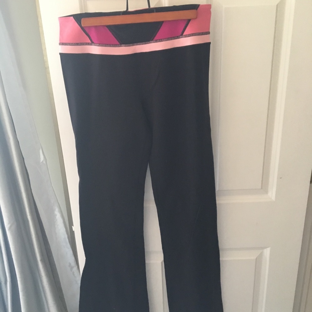 Lululemon yoga pants