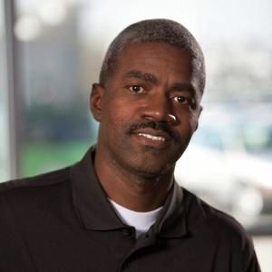 Meet your Posher, Dennis