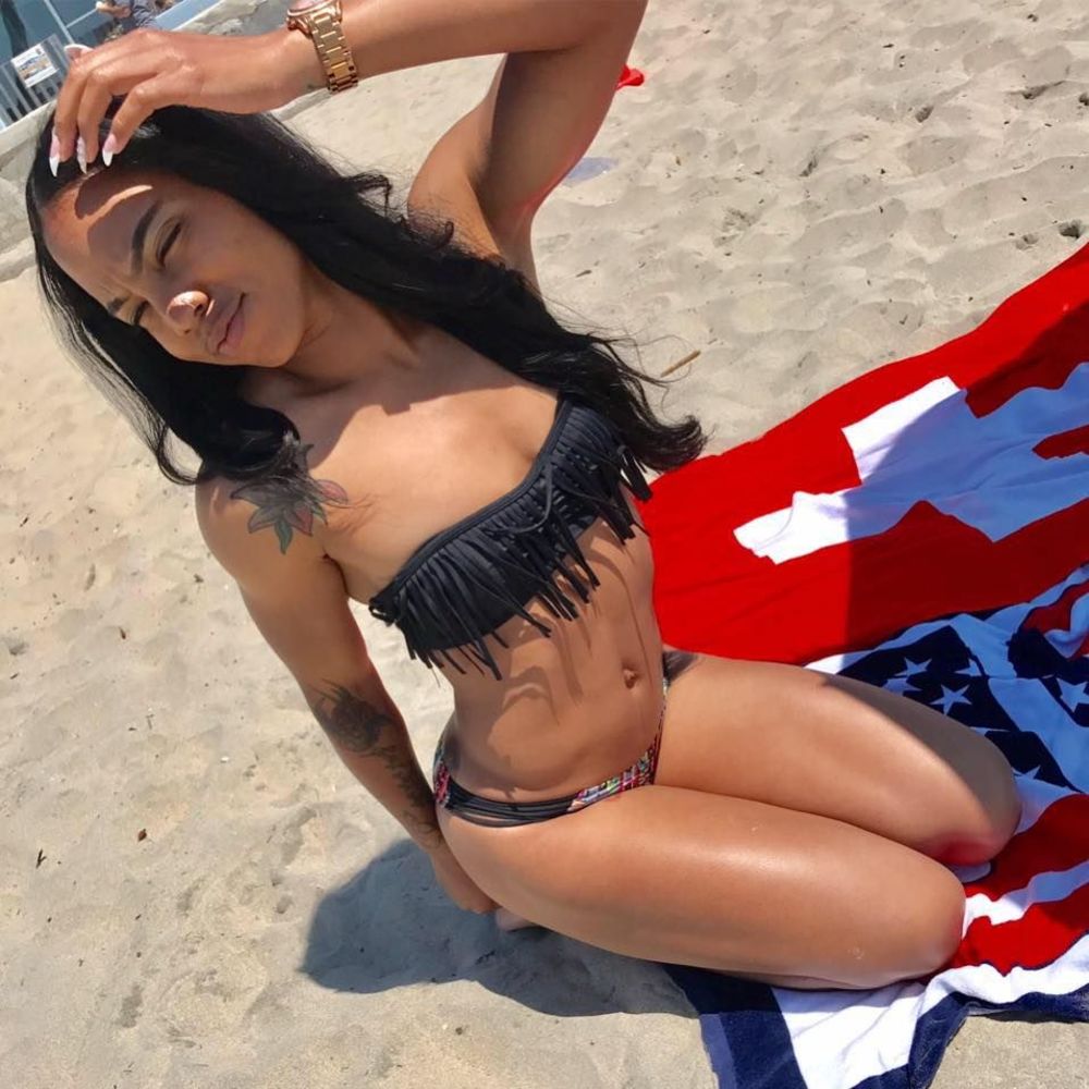 Meet your Posher, Shana