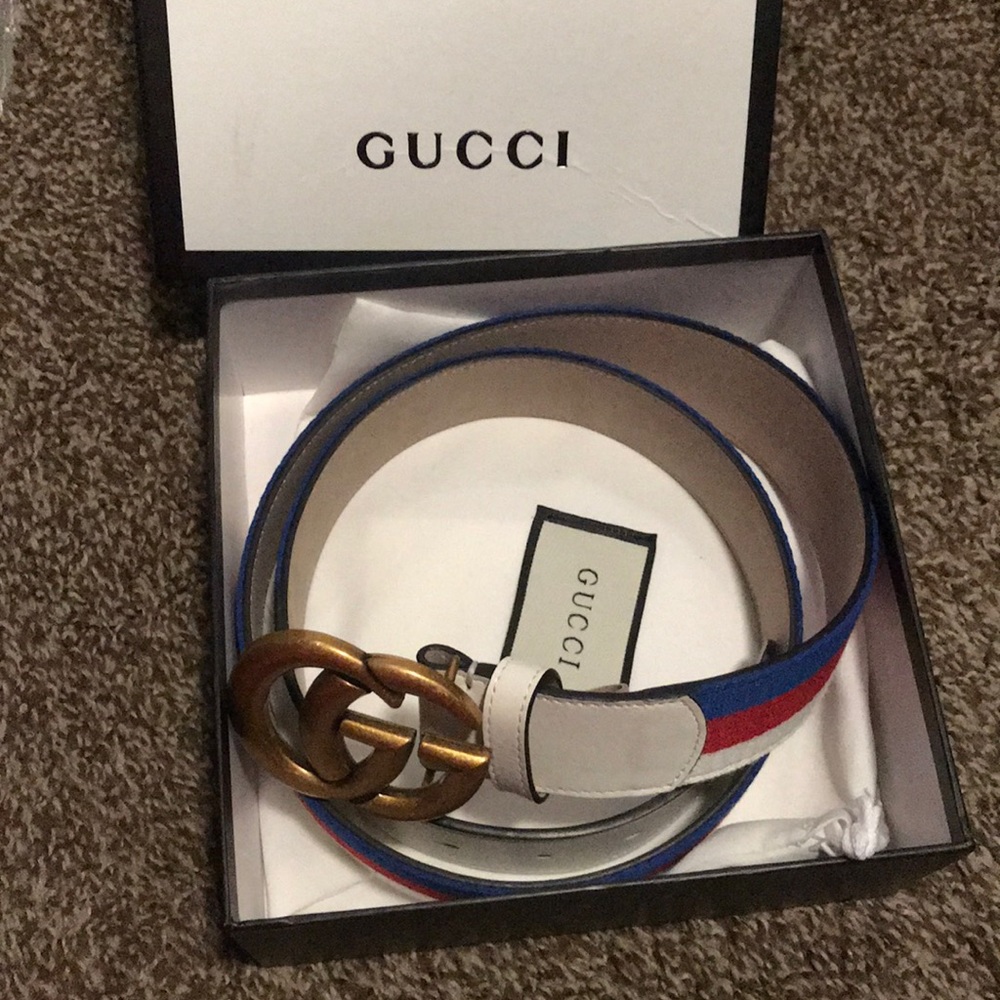 Gucci Belt never worn  sz40