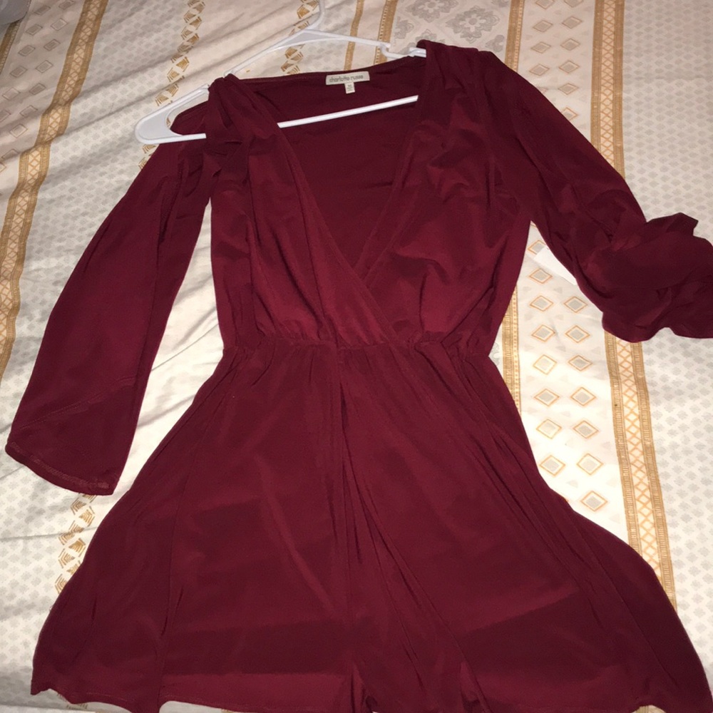 Right deep V open shoulder romper